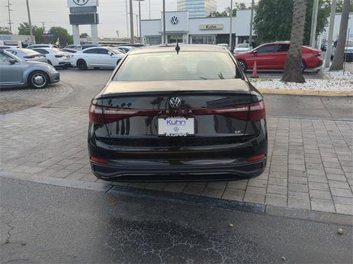 2025 Volkswagen Jetta 1.5T SE