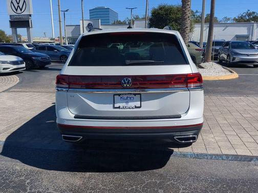 2026 Volkswagen Atlas 2.0T SE