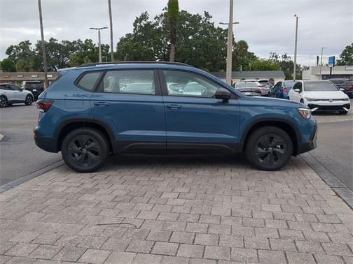 2025 Volkswagen Taos 1.5T S