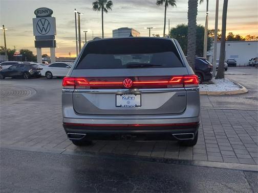2024 Volkswagen Atlas 2.0T SE w/Technology 4MOTION