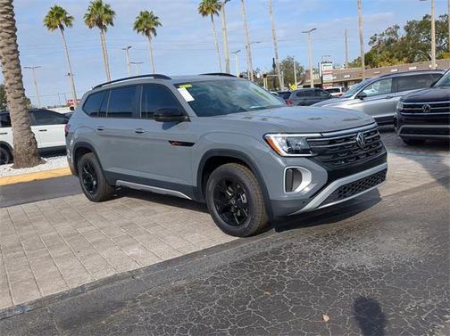 2025 Volkswagen Atlas 2.0T Peak Edition