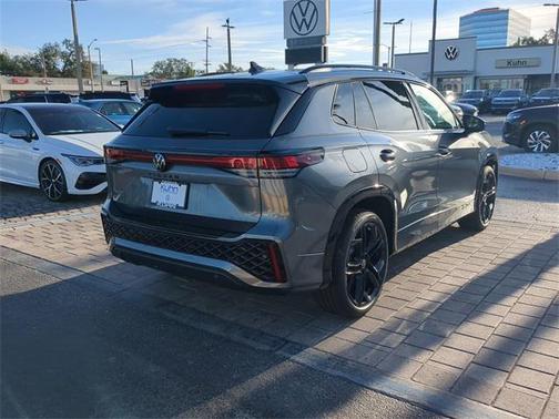 2025 Volkswagen Tiguan 2.0T SE R-Line Black