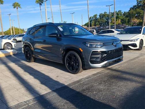 2025 Volkswagen Tiguan 2.0T SE R-Line Black