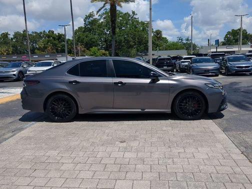 Predawn Gray Mica 2022 Toyota Camry SE