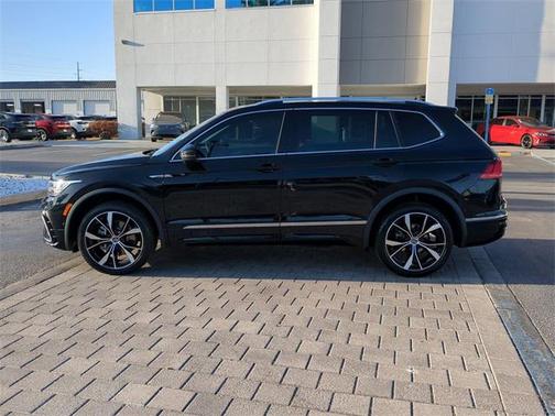 2024 Volkswagen Tiguan 2.0T SEL R-Line 4MOTION
