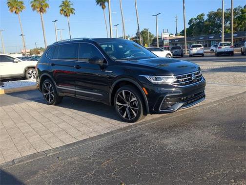 2024 Volkswagen Tiguan 2.0T SEL R-Line 4MOTION