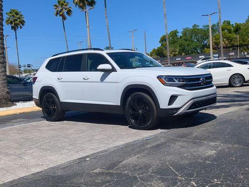 2023 Volkswagen Atlas 3.6L SE w/Technology