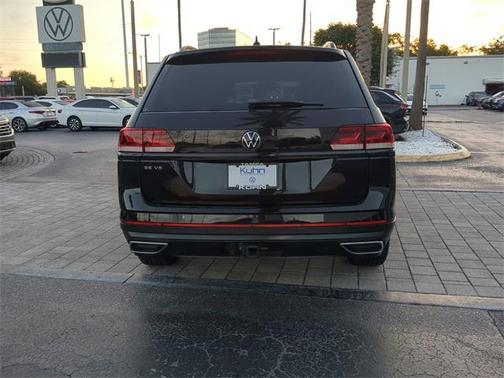 2022 Volkswagen Atlas 3.6L SE w/Technology