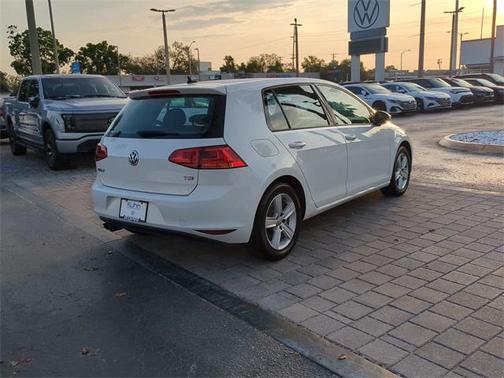 2017 Volkswagen Golf TSI Wolfsburg Edition 4-Door