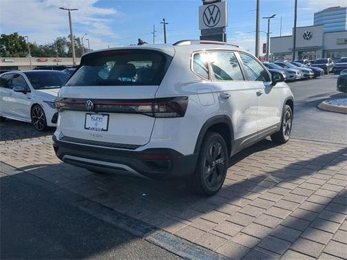 2025 Volkswagen Taos 1.5T S