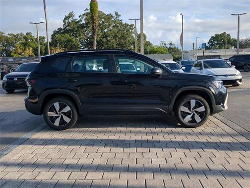2025 Volkswagen Taos 1.5T S