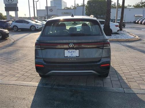 2025 Volkswagen Taos 1.5T S