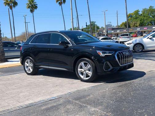 2023 Audi Q3 Premium 45 TFSI S line quattro Tiptronic