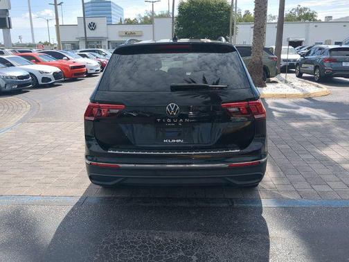 Deep Black Pearl 2023 Volkswagen Tiguan 2.0T S