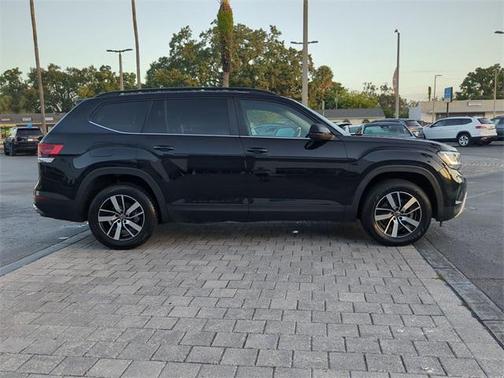 2022 Volkswagen Atlas 2.0T SE