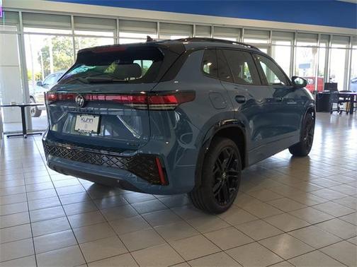 2025 Volkswagen Tiguan 2.0T SE R-Line Black 4MOTION