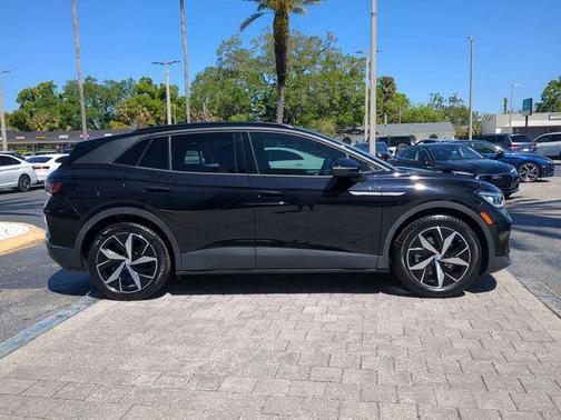 Deep Black Pearl 2023 Volkswagen ID.4 Pro S