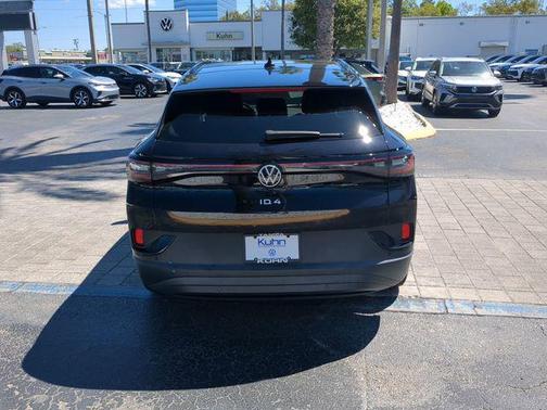 Deep Black Pearl 2023 Volkswagen ID.4 Pro S