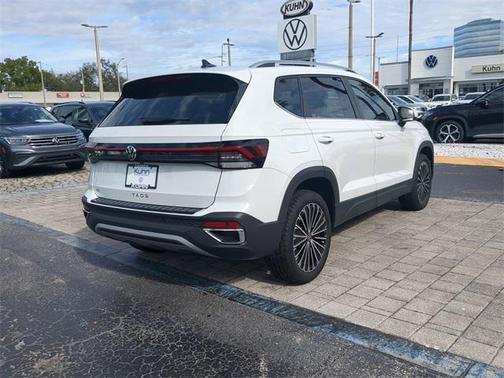 2025 Volkswagen Taos 1.5T SE