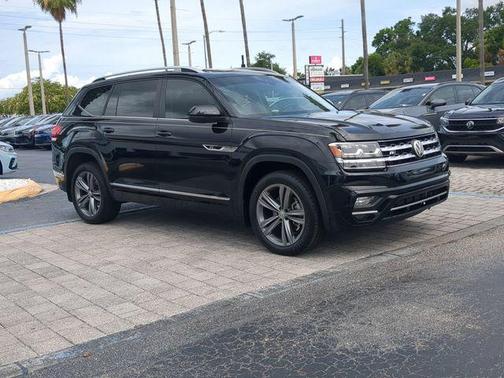 Deep Black Pearl 2019 Volkswagen Atlas 3.6L SEL