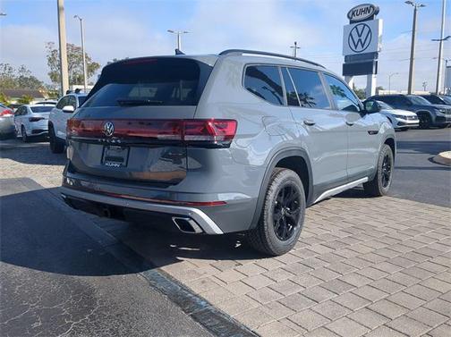2025 Volkswagen Atlas 2.0T Peak Edition