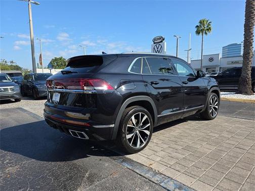 2024 Volkswagen Atlas Cross Sport 2.0T SEL Premium