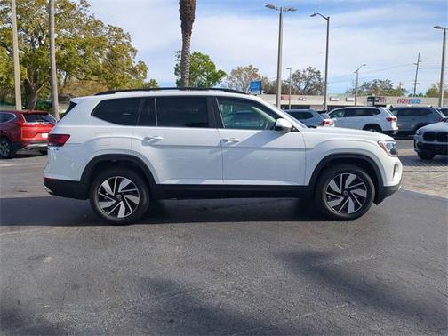 2025 Volkswagen Atlas 2.0T SE w/Technology