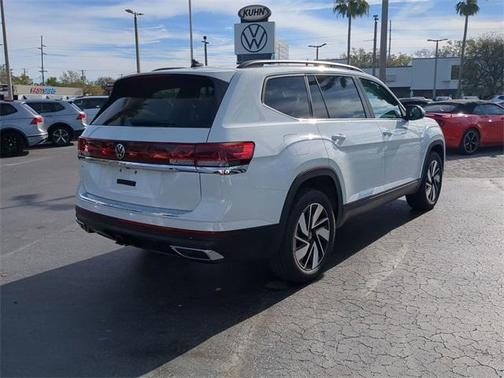 2025 Volkswagen Atlas 2.0T SE w/Technology