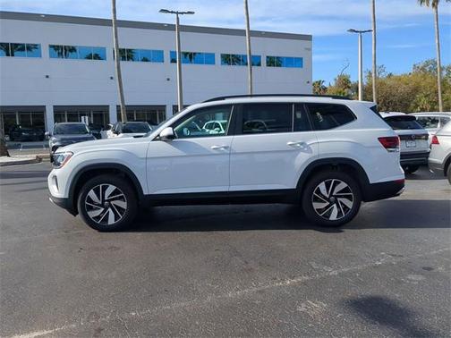 2025 Volkswagen Atlas 2.0T SE w/Technology