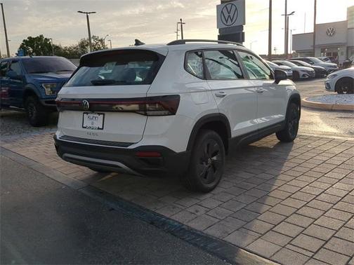 2025 Volkswagen Taos 1.5T S