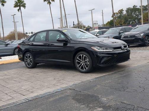 Deep Black Pearl 2026 Volkswagen Jetta 1.4T S
