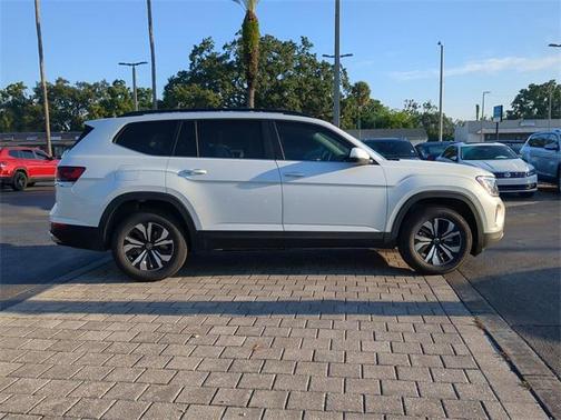 2026 Volkswagen Atlas 2.0T SE
