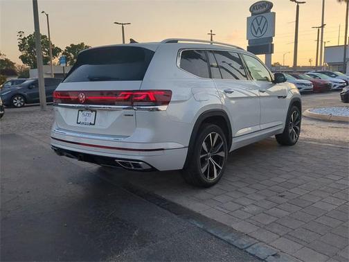 2025 Volkswagen Atlas 2.0T SEL Premium R-Line 4MOTION