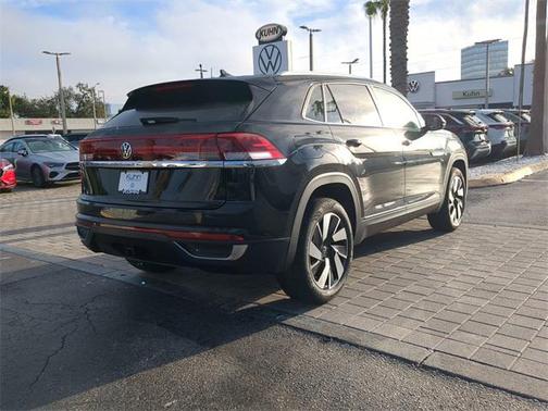 2026 Volkswagen Atlas Cross Sport 2.0T SE w/Technology