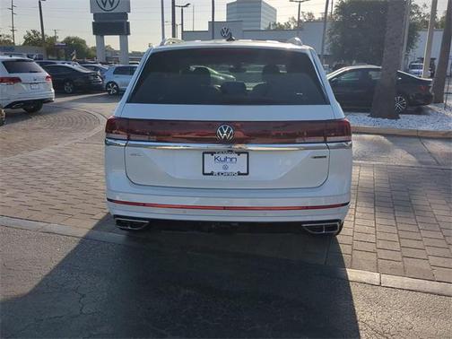 2025 Volkswagen Atlas 2.0T SEL Premium R-Line 4MOTION