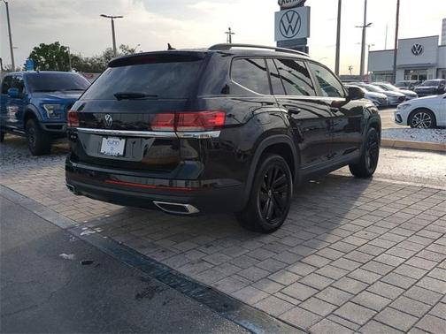 2021 Volkswagen Atlas 3.6L SE w/Technology