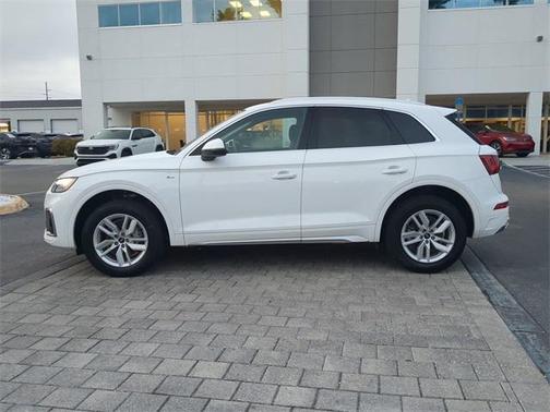 2023 Audi Q5 45 S line Premium