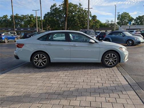 2025 Volkswagen Jetta 1.5T SE