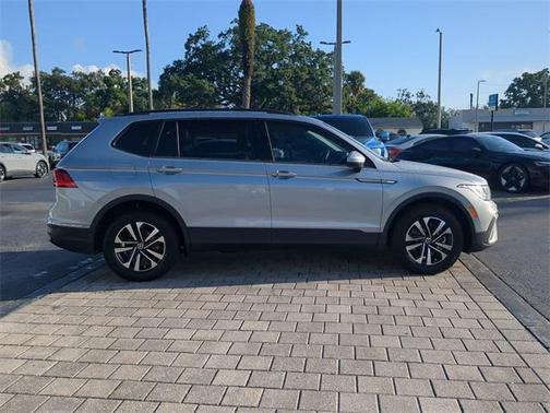 2024 Volkswagen Tiguan 2.0T S