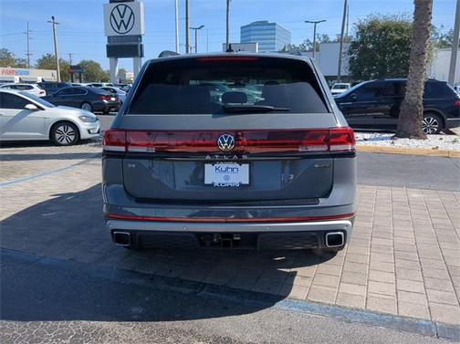 2025 Volkswagen Atlas 2.0T Peak Edition