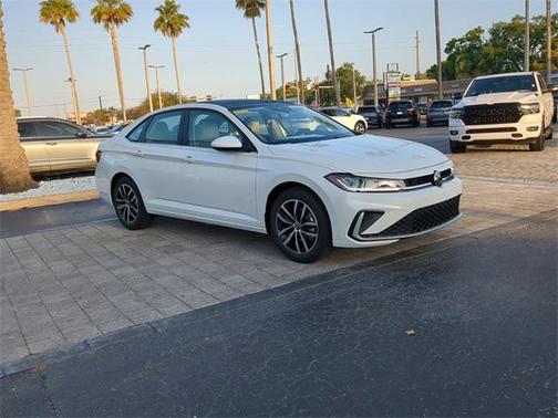 2025 Volkswagen Jetta 1.5T SE