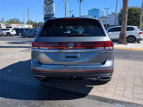 2025 Volkswagen Atlas 2.0T SE w/Technology