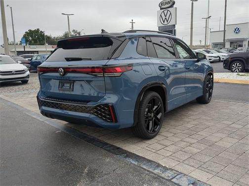 2025 Volkswagen Tiguan 2.0T SE R-Line Black