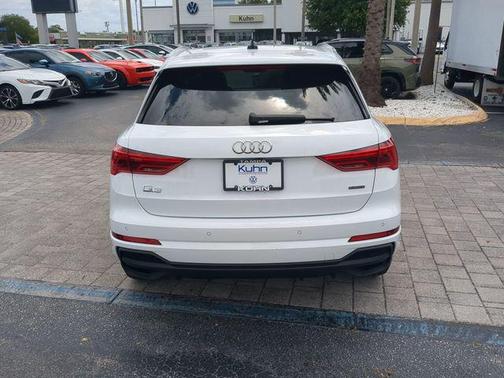 Arkona White 2024 Audi Q3 Premium 45 TFSI S line quattro Tiptronic
