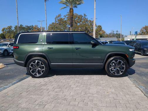 2025 Rivian R1S Adventure Dual Motor Large Pack