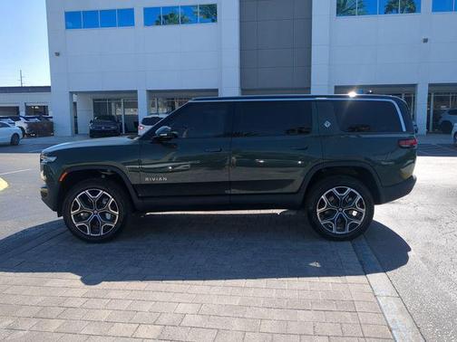 2025 Rivian R1S Adventure Dual Motor Large Pack