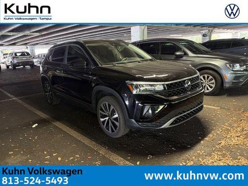 Deep Black 2024 Volkswagen Taos 1.5T SE