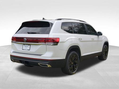 opal white pearl 2026 Volkswagen Atlas 2.0T SE w/Technology