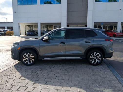 2025 Volkswagen Tiguan 2.0T S