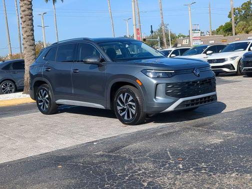 2025 Volkswagen Tiguan 2.0T S